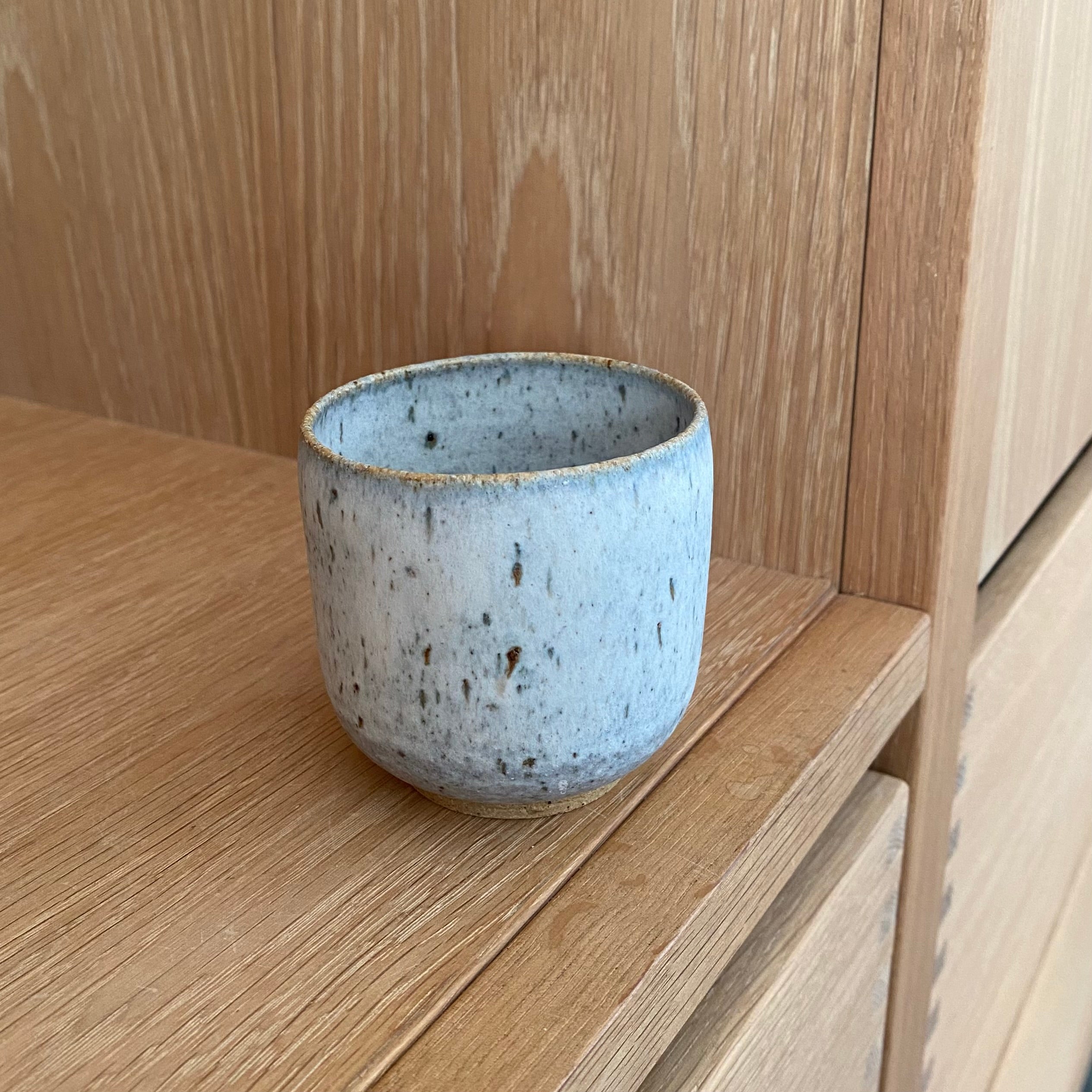 Tasja P espressokop - lysegrå unika