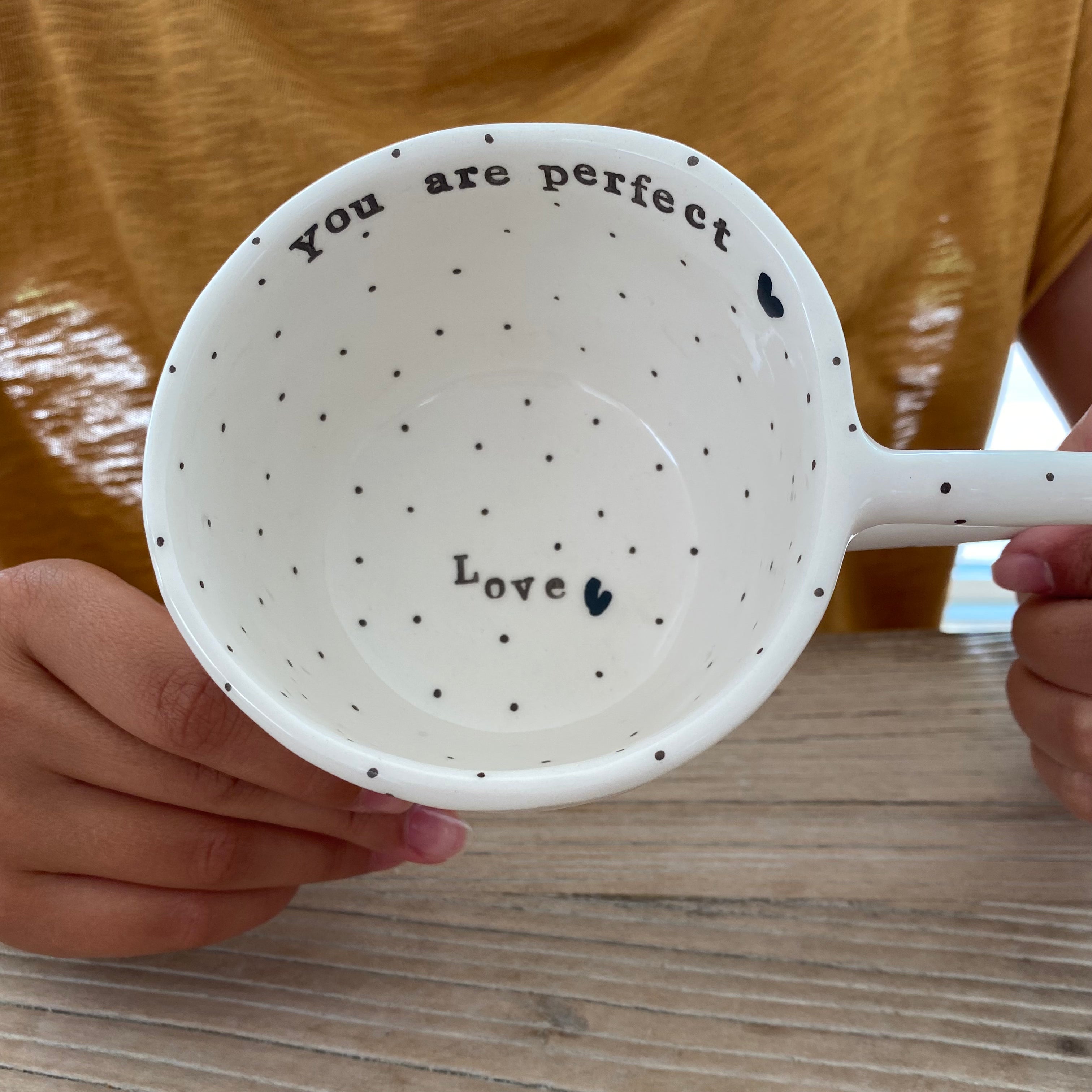 Terra Ceramica pinch kop med tekst, You are perfect, love - hvid