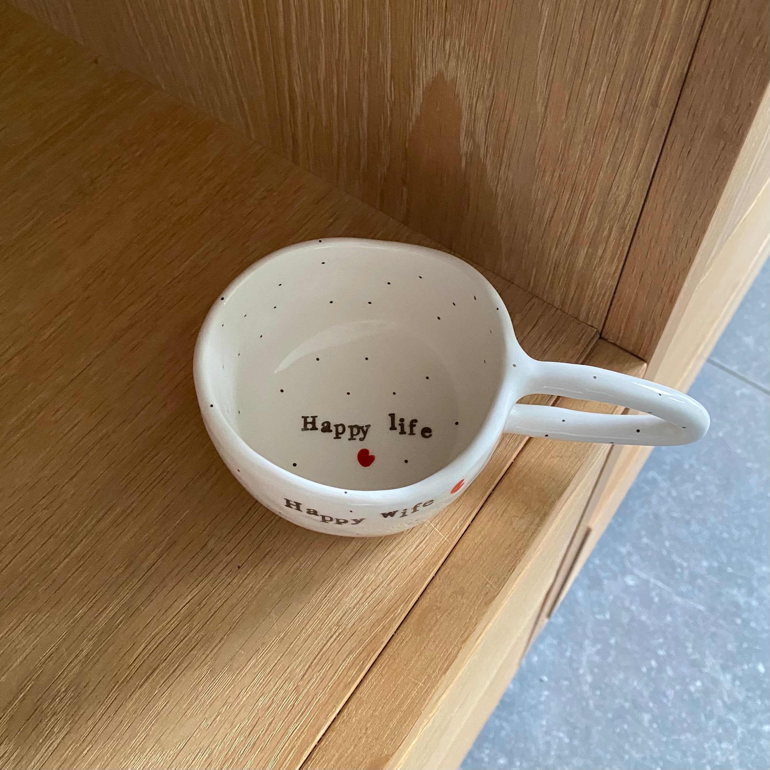 Keramikkop med tekst og humor – unik håndlavet kop med budskab