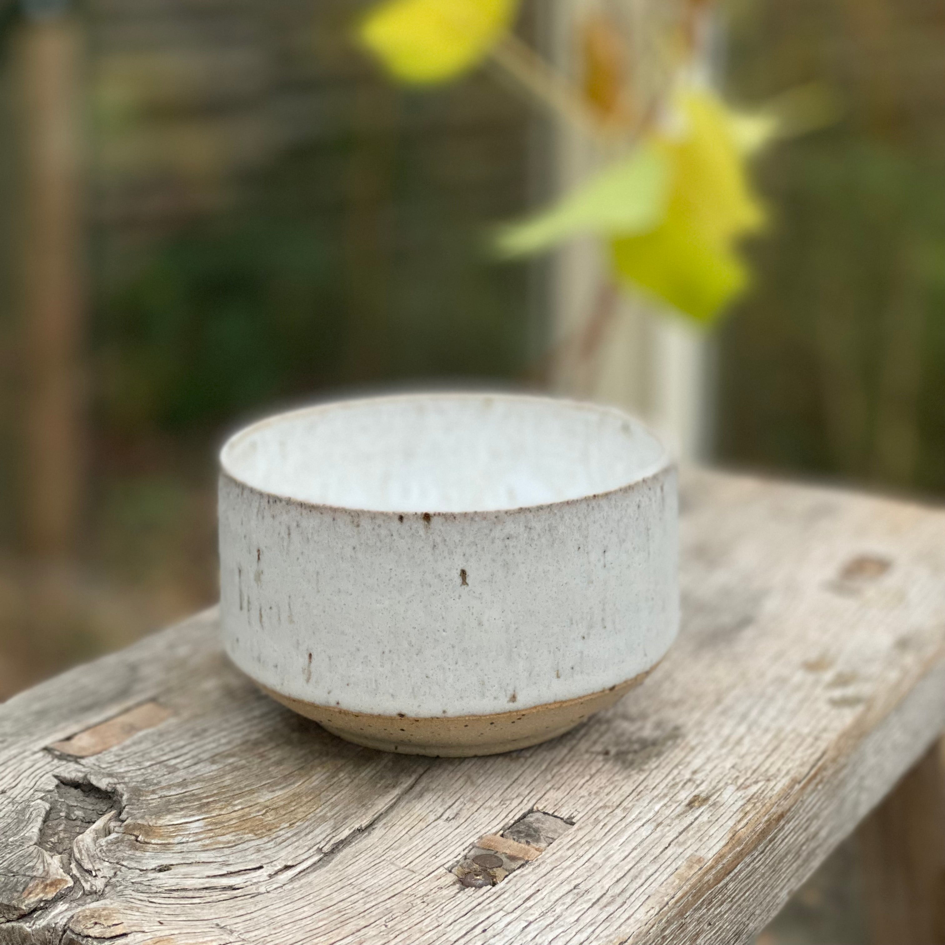 Matcha kop chawan ‘yuki’ - hvid, creme og sand - håndlavet