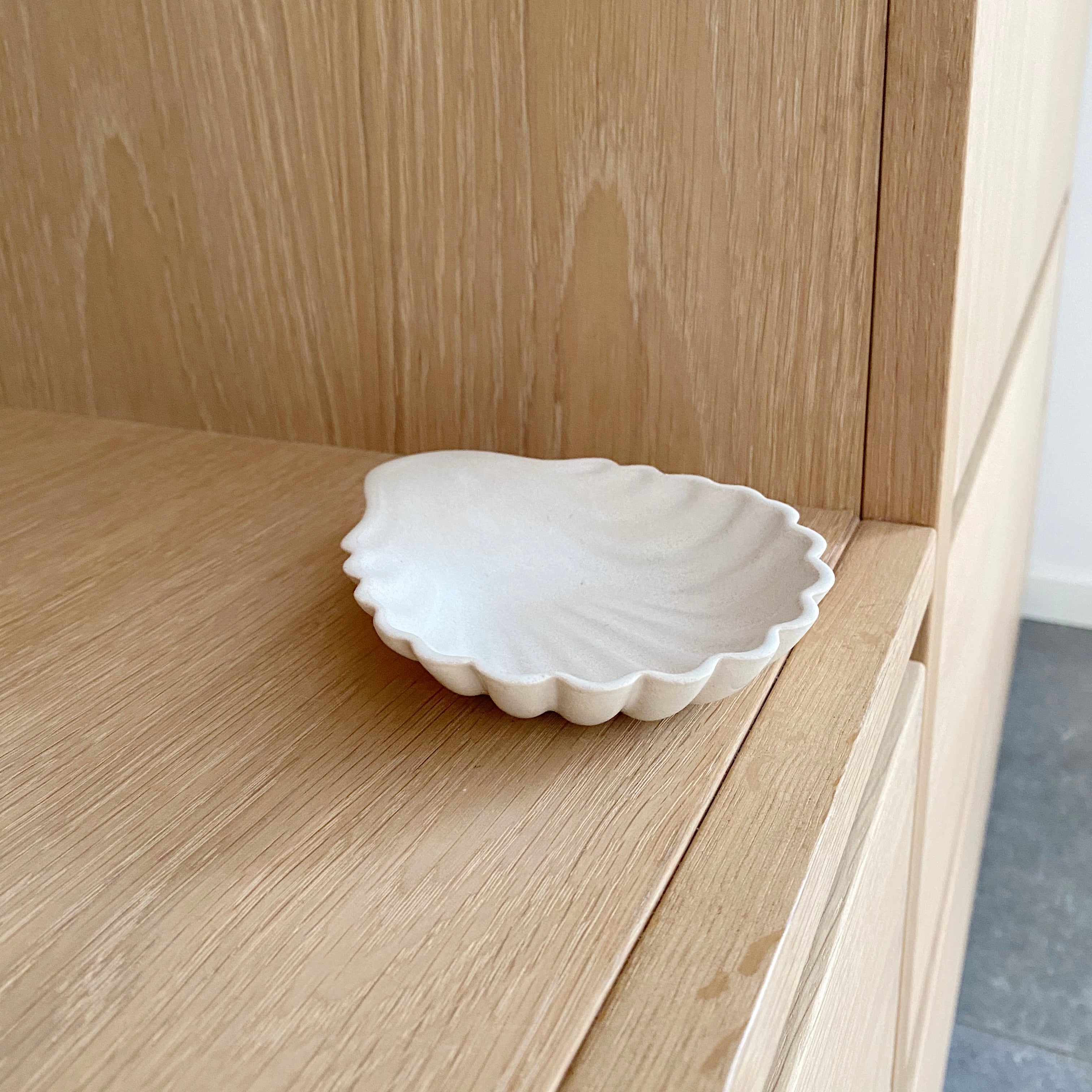 Thora Project's clam bowl - off white