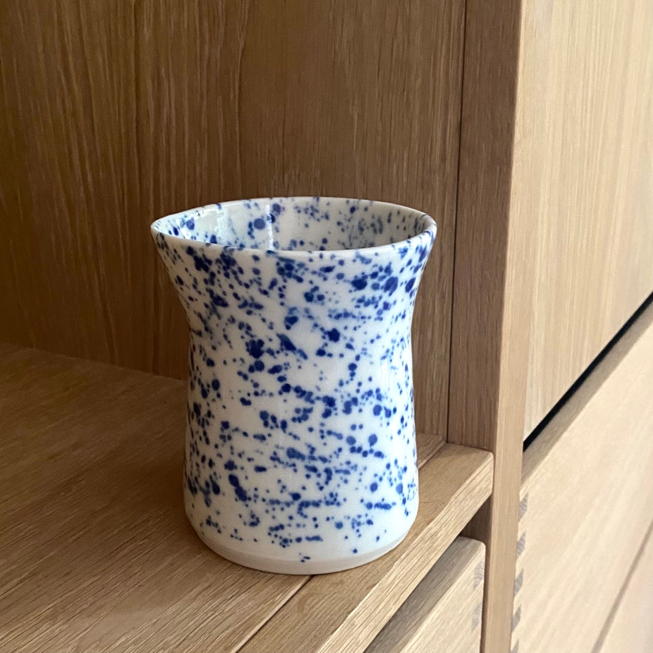 Ann-Louise Roman mælkekande eller vase - blå splash