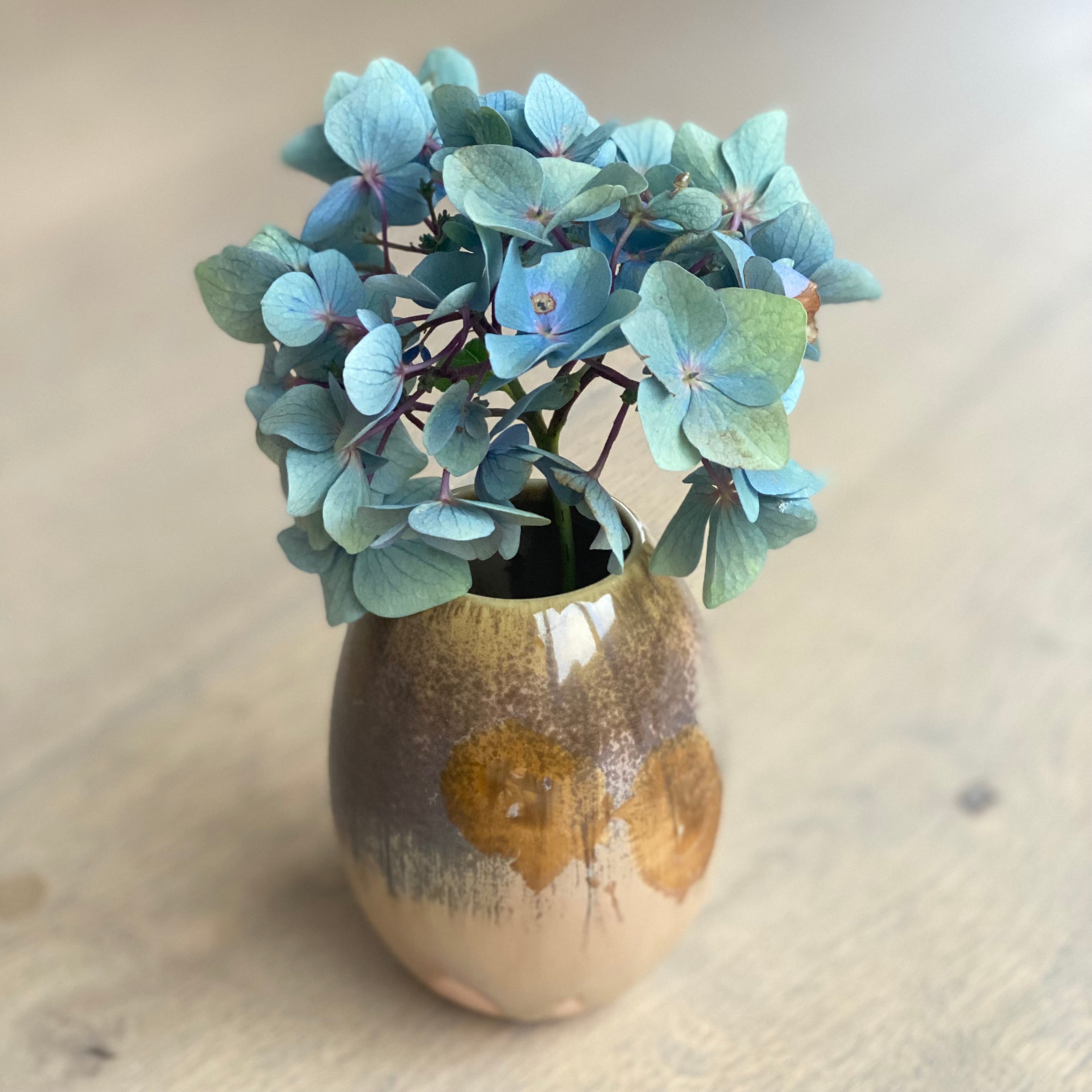 Keramikvase med krystalglasur - gyldenbrun - unik vase