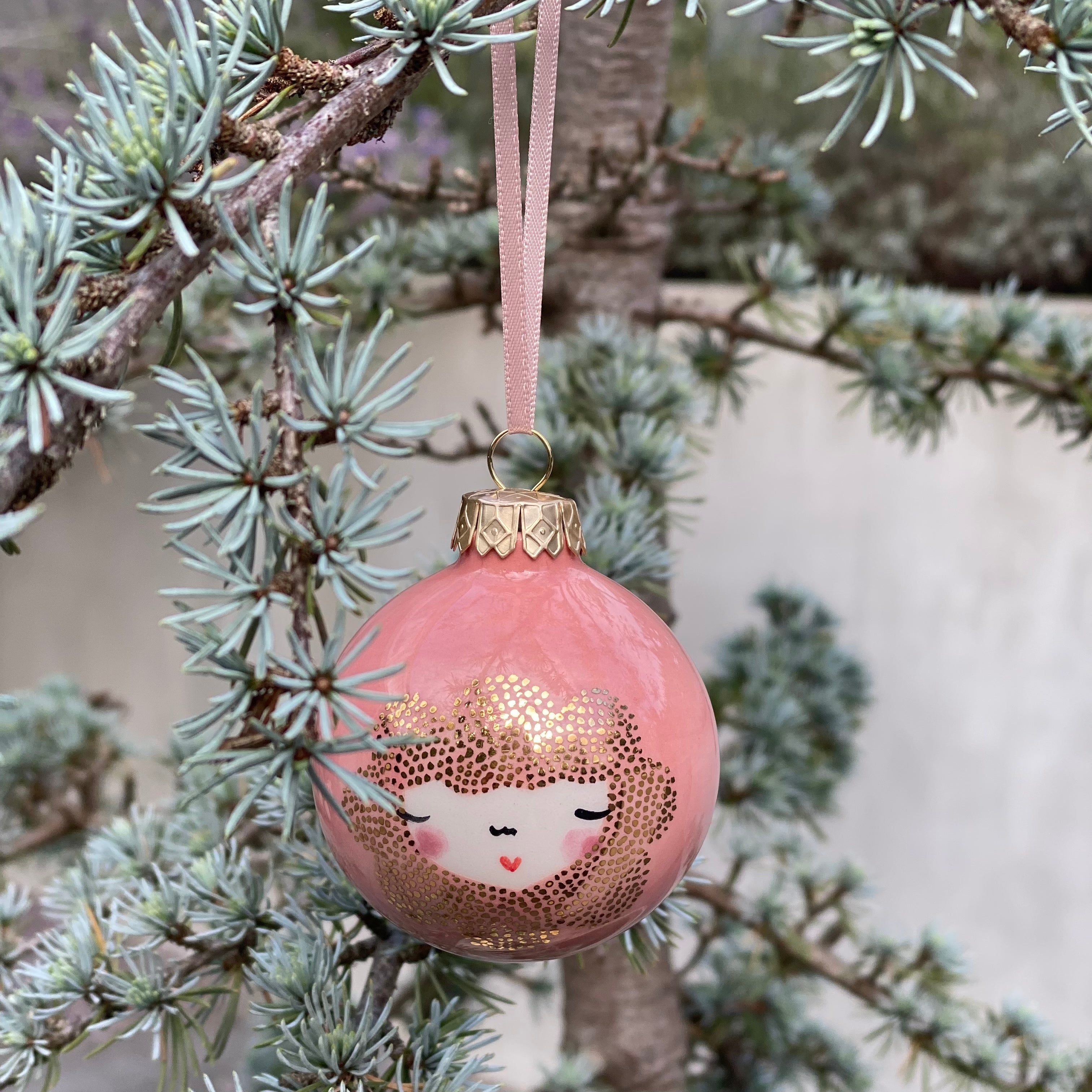 Marinski Heartmade Christmas ball dotty lace - peach pink