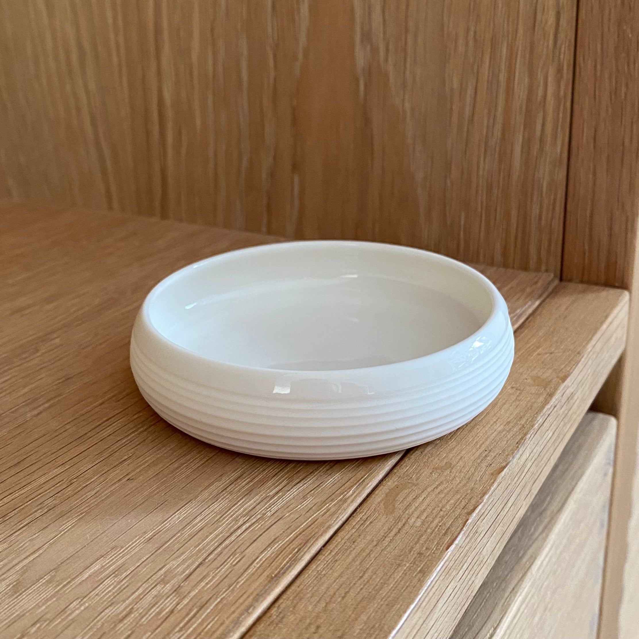 Wauw design soy or spice bowl Raw - white