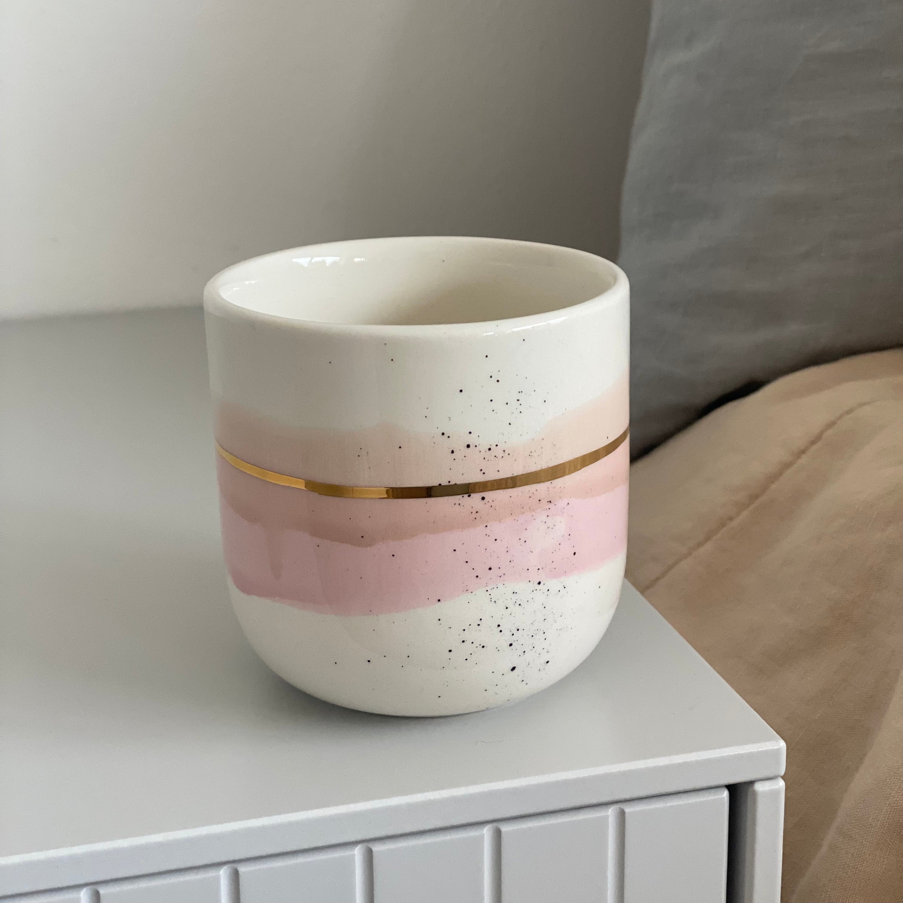 Marinski Heartmades latte kop Landscape - crema og pudder (farver i midten)