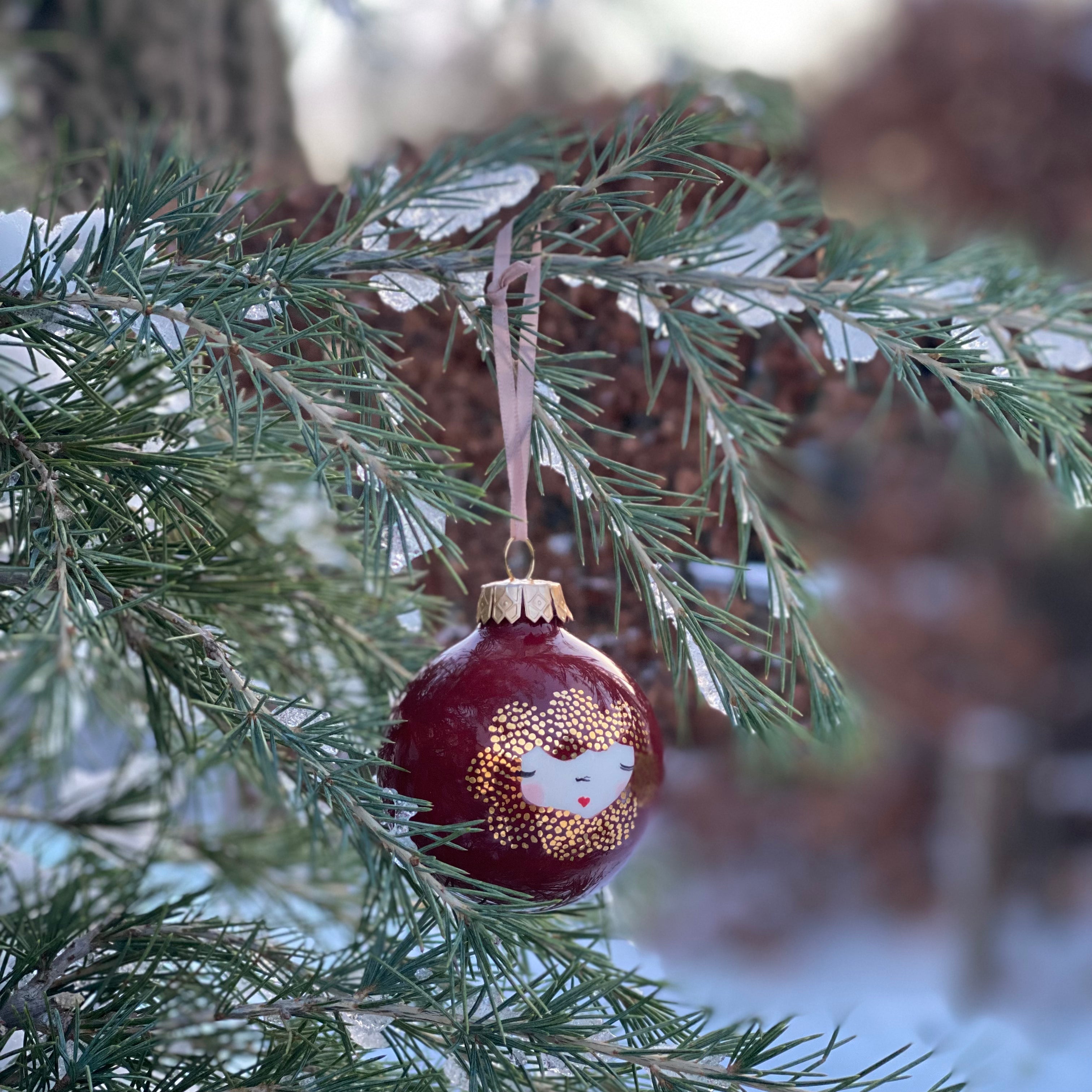 Marinski Heartmade Christmas ball dotty lace - burgundy