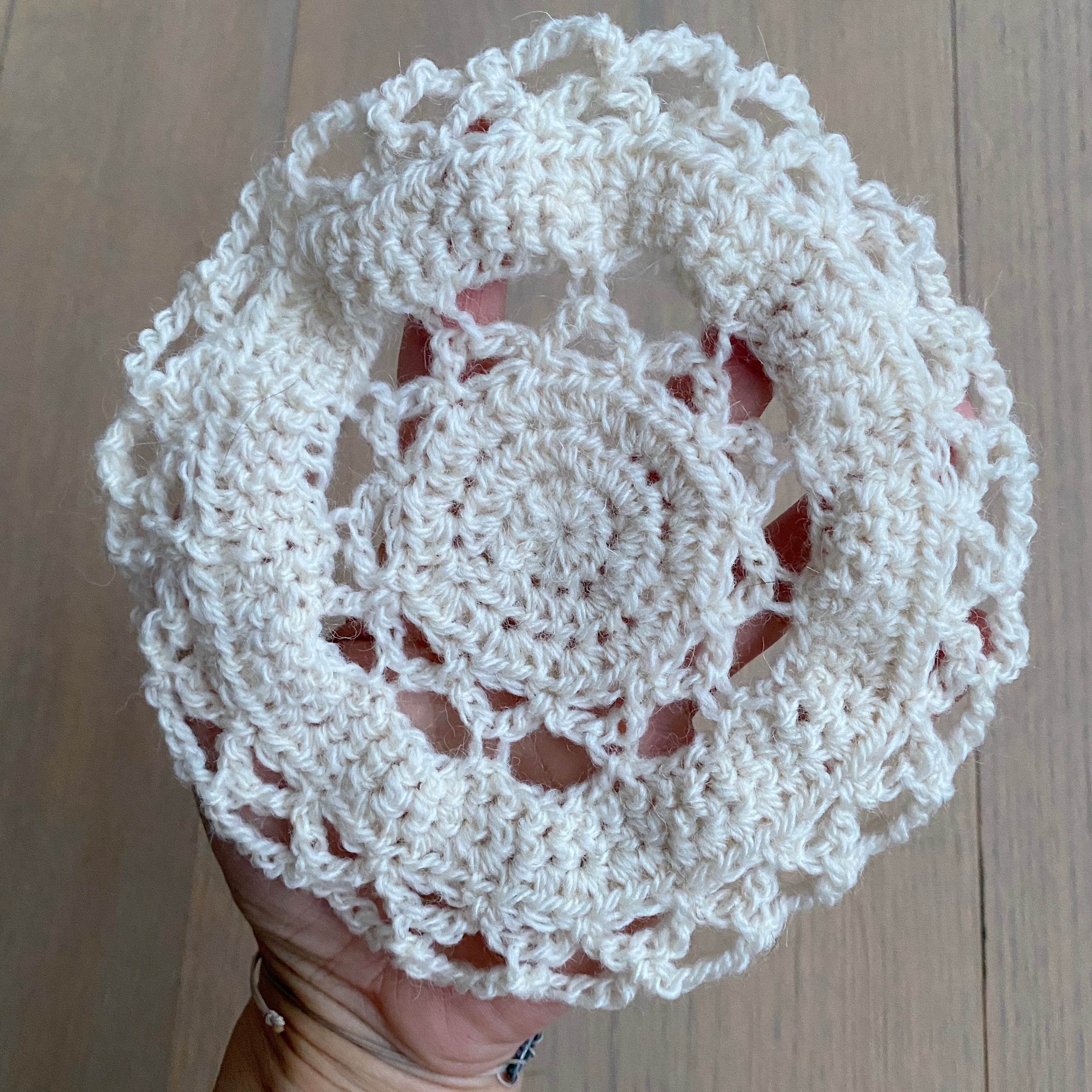 Design by unika:k crochet napkin - cream white