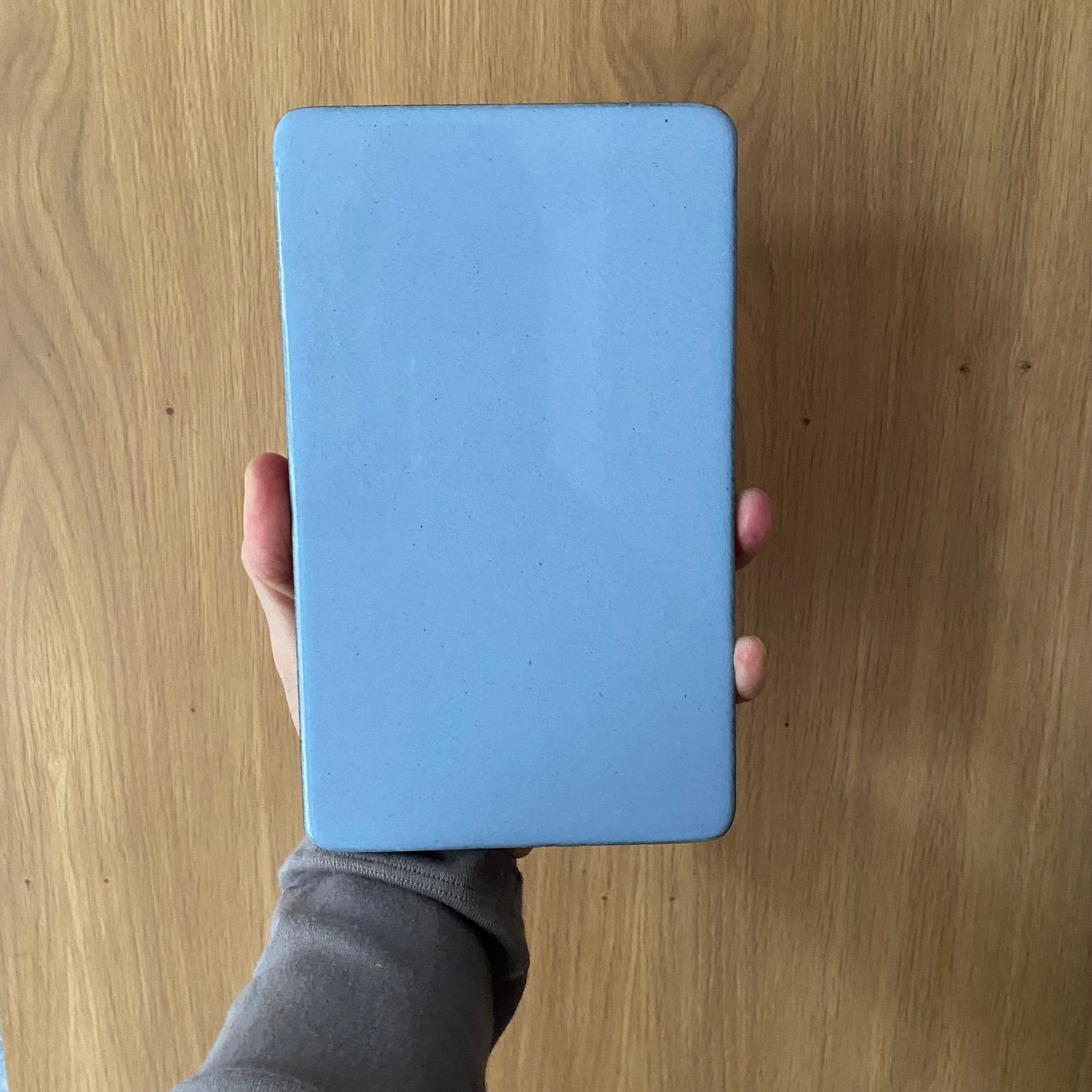 Håndlavet lavastensbræt i lavendel lavasten 12 x 20 cm